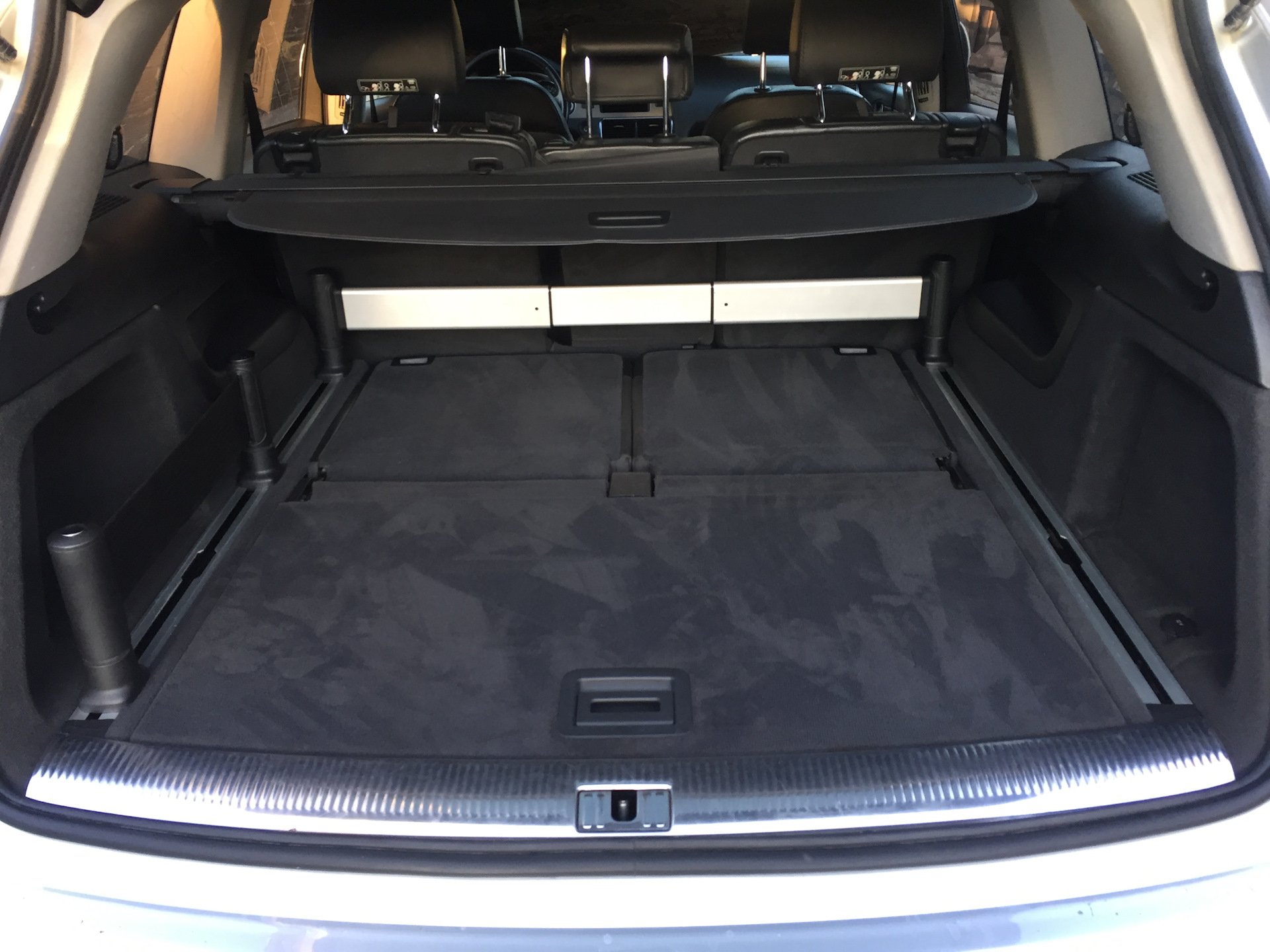 Audi q7 2017 багажник