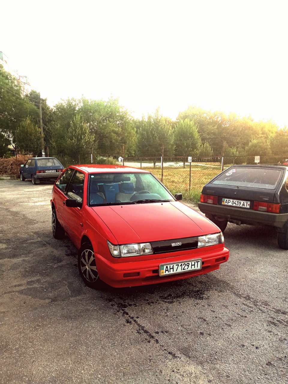 Isuzu Gemini 1990 купе