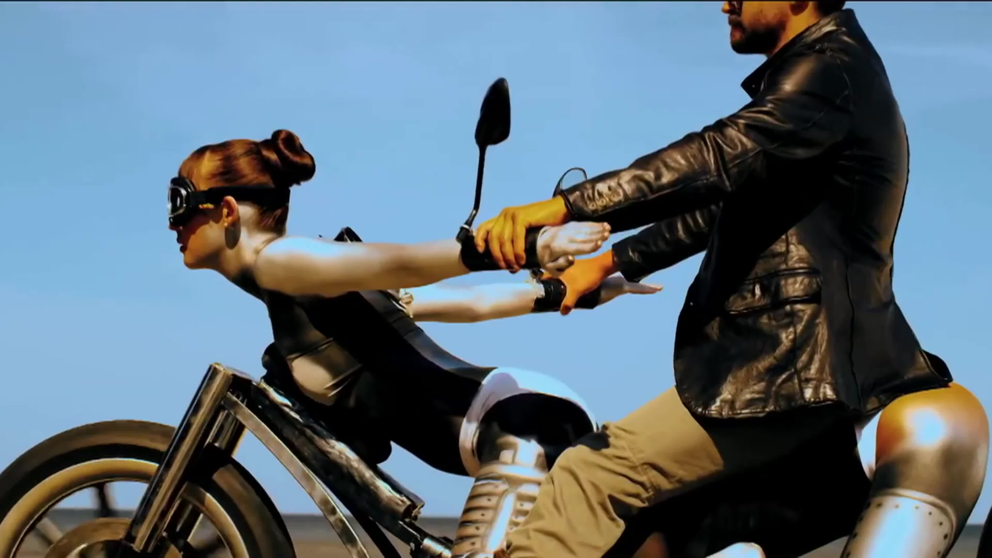 Клип байки. Ума Турман на мотоцикле. Мотоцикл из клипа Уматурман. Девушка едет на мотоцикле.
