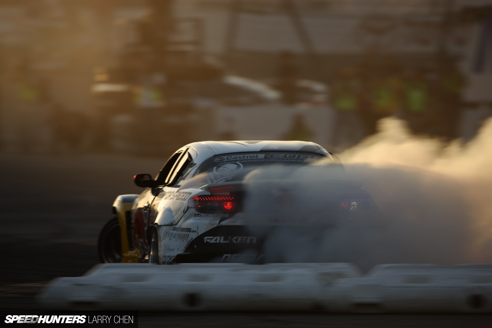 Дрифт кар едет. Mazda rx8 Drift. Mazda rx7 Drift 8к. Ночной дрифт. Дрифт машина ночью.