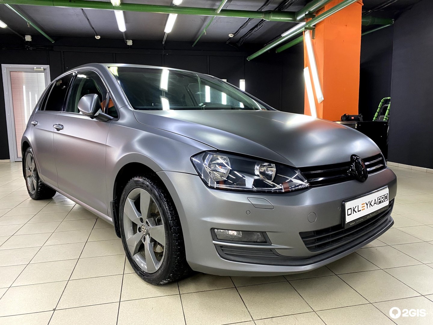 Volkswagen Polo серый металлик