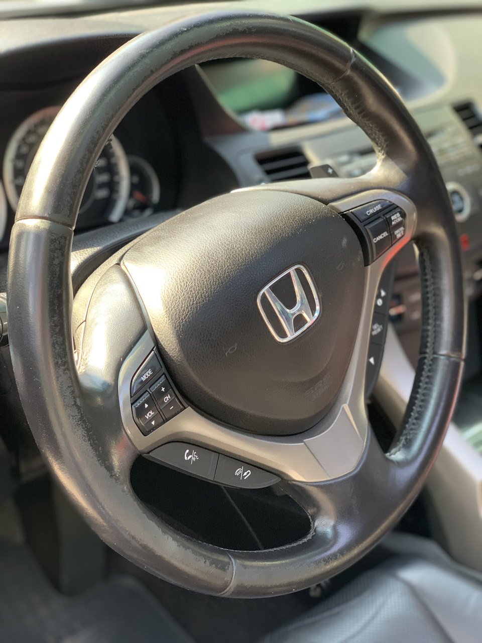 Honda Accord 2011 руль