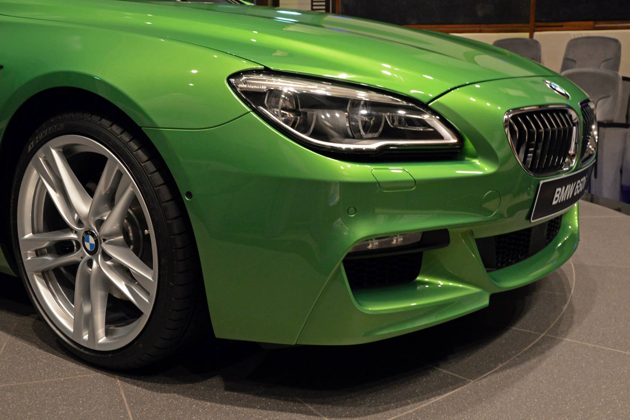 Зеленый 650. БМВ 6 зеленая. Audi java Green Metallic. BMW java Green Metallic краска. BMW individual java Green Metallic.