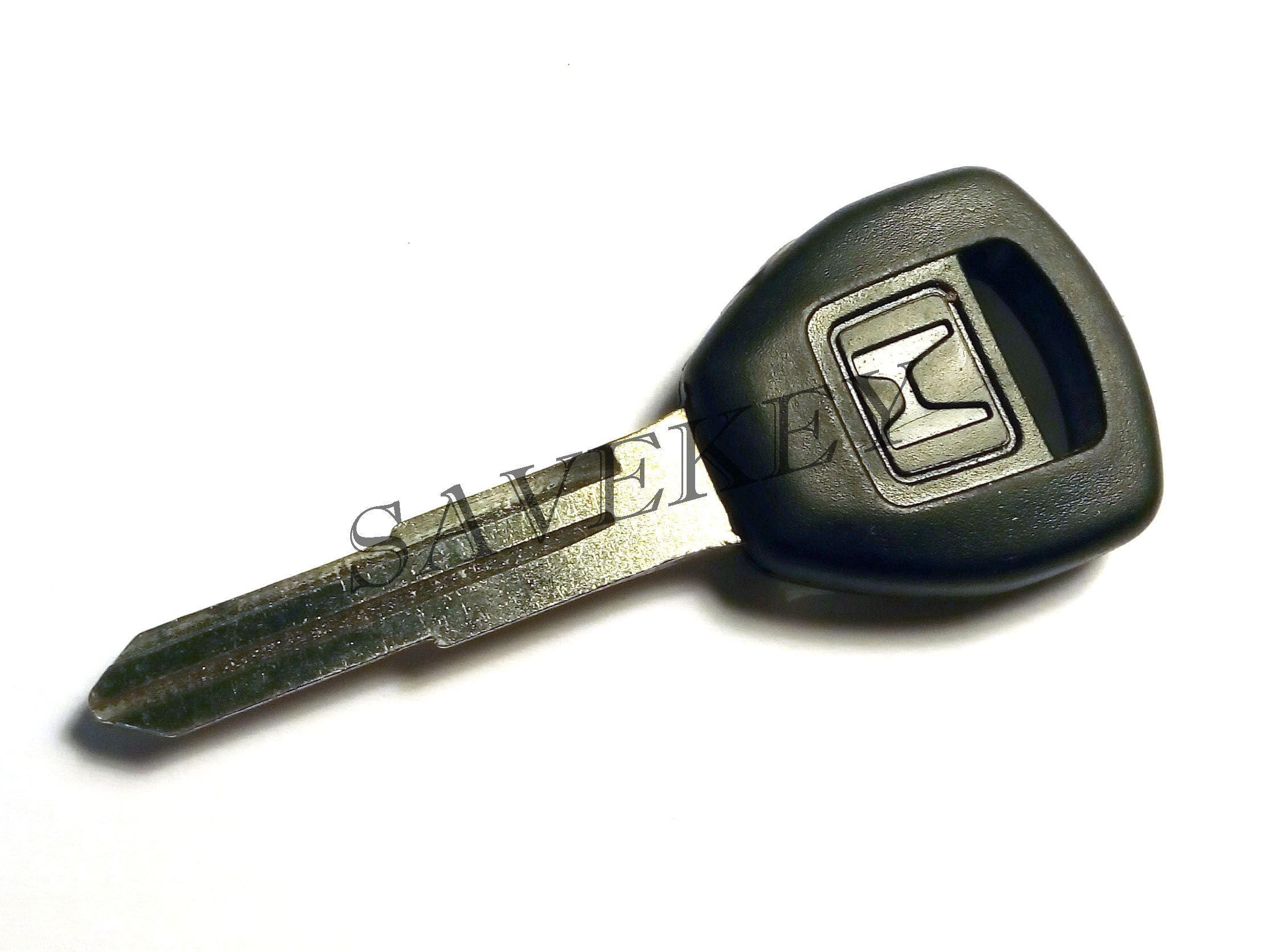 Закачать ключ. Автомобильный ключ зажигания Хонда. Ключ Honda с чипом. Ключ автомобильный т1142. Ключ зажигания Хонда ремонтный.