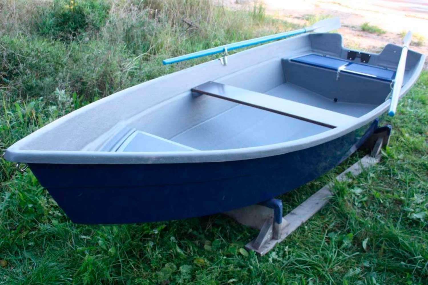 Авито лодка пластиковая. Лодка Мираж 370. Лодка Мираж 370 пескарь. Лодка СПЭВ Мираж 320. Лодка Валдай 370 стеклопластиковая.