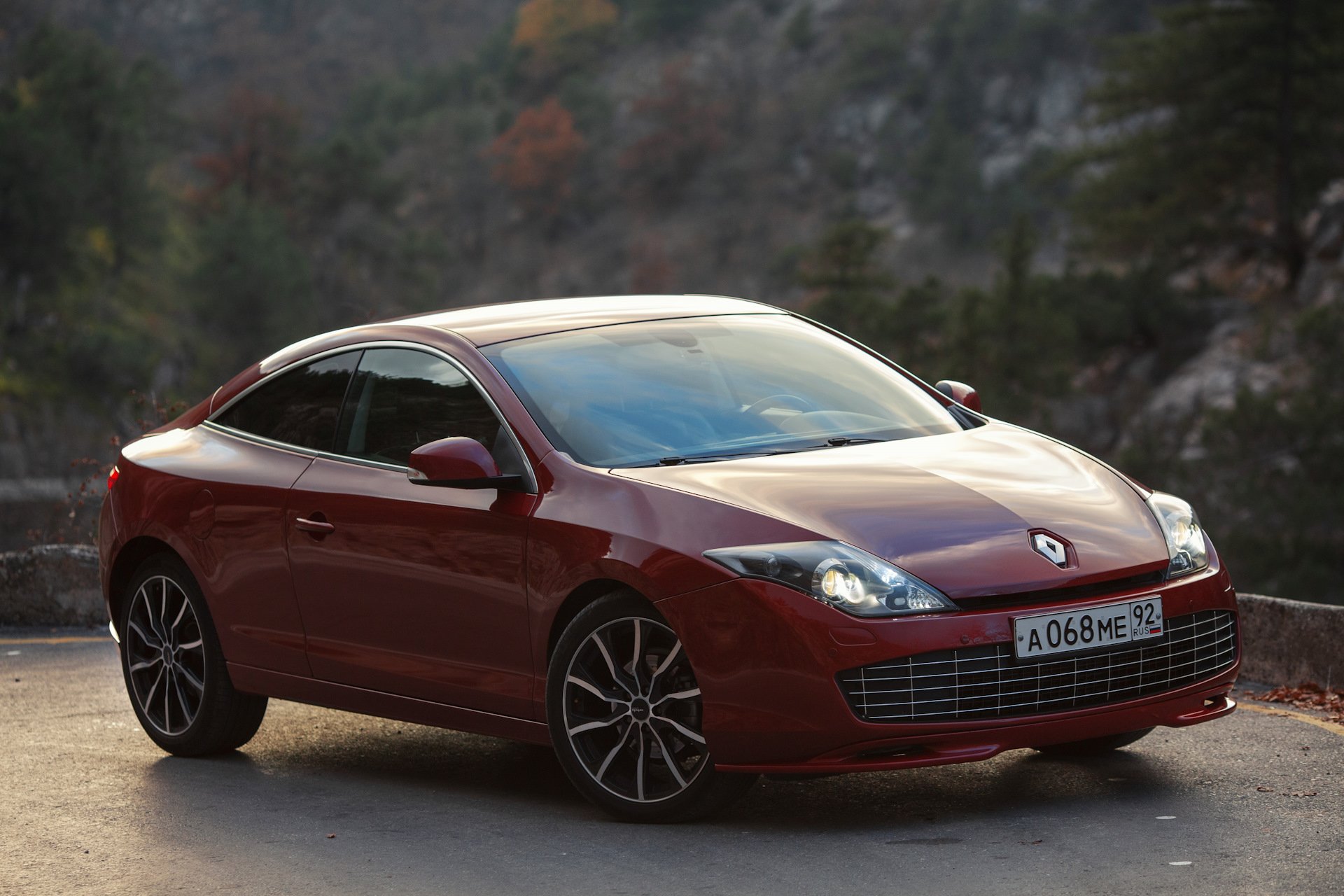 Рено лагуна фото. Renault Laguna Coupe. Рено Лагуна купе. Рено Лагуна купе 2011. Рено Лагуна 3 купе.