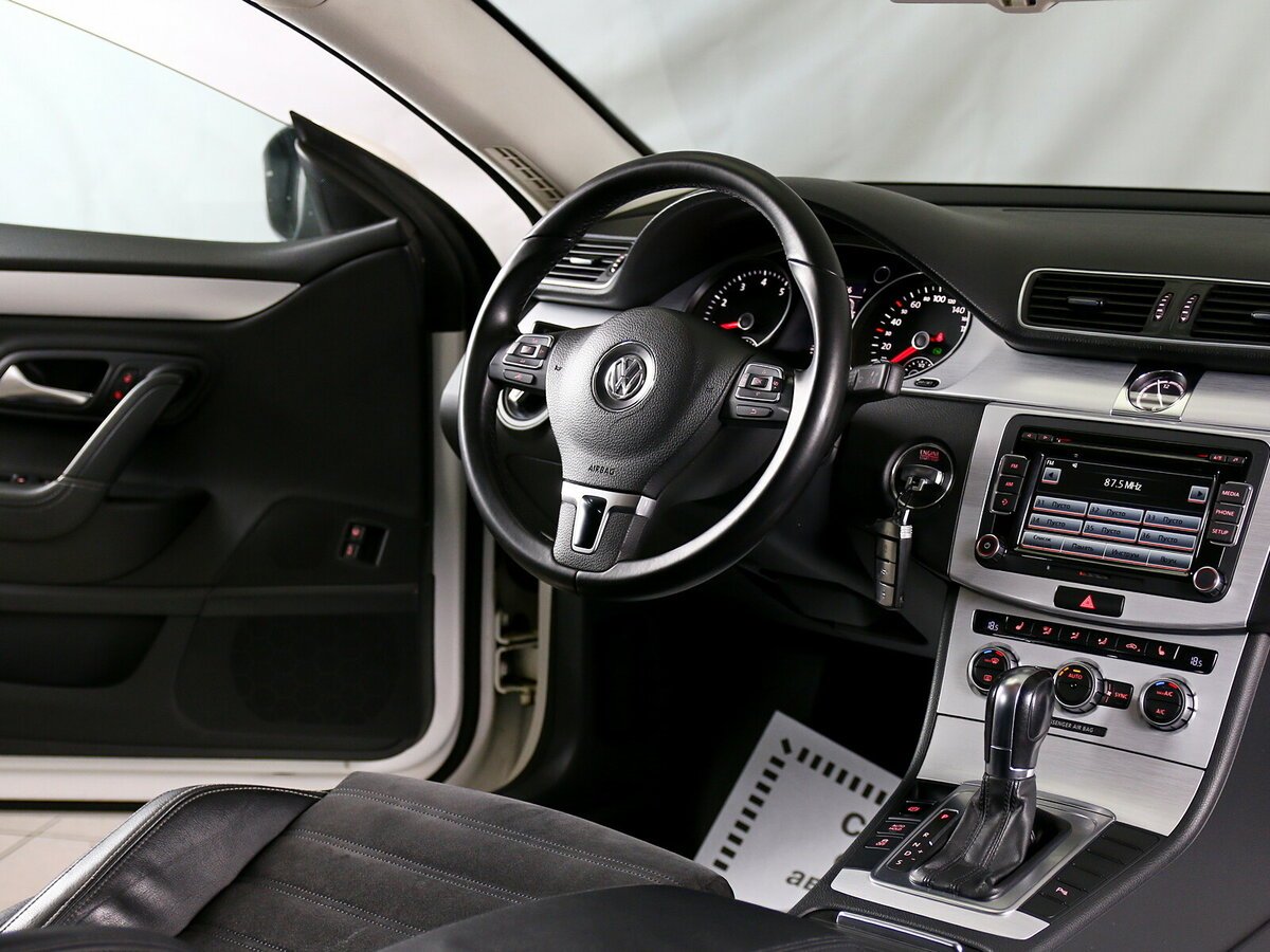 Салон сс. Volkswagen Passat cc 2010 салон. Фольксваген Пассат СС 2012 салон. Passat cc 2010 салон. Фольксваген Пассат б6 салон.