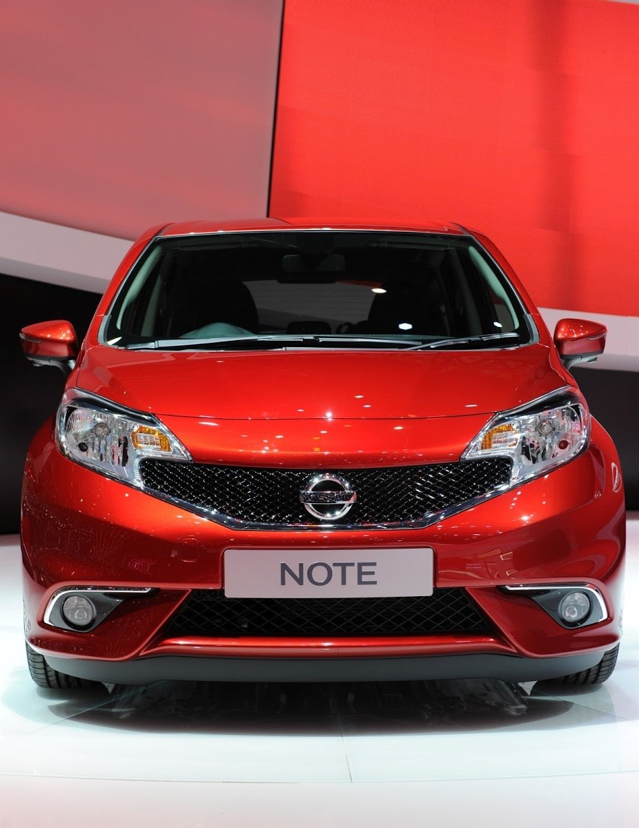 Ниссан Note 2015