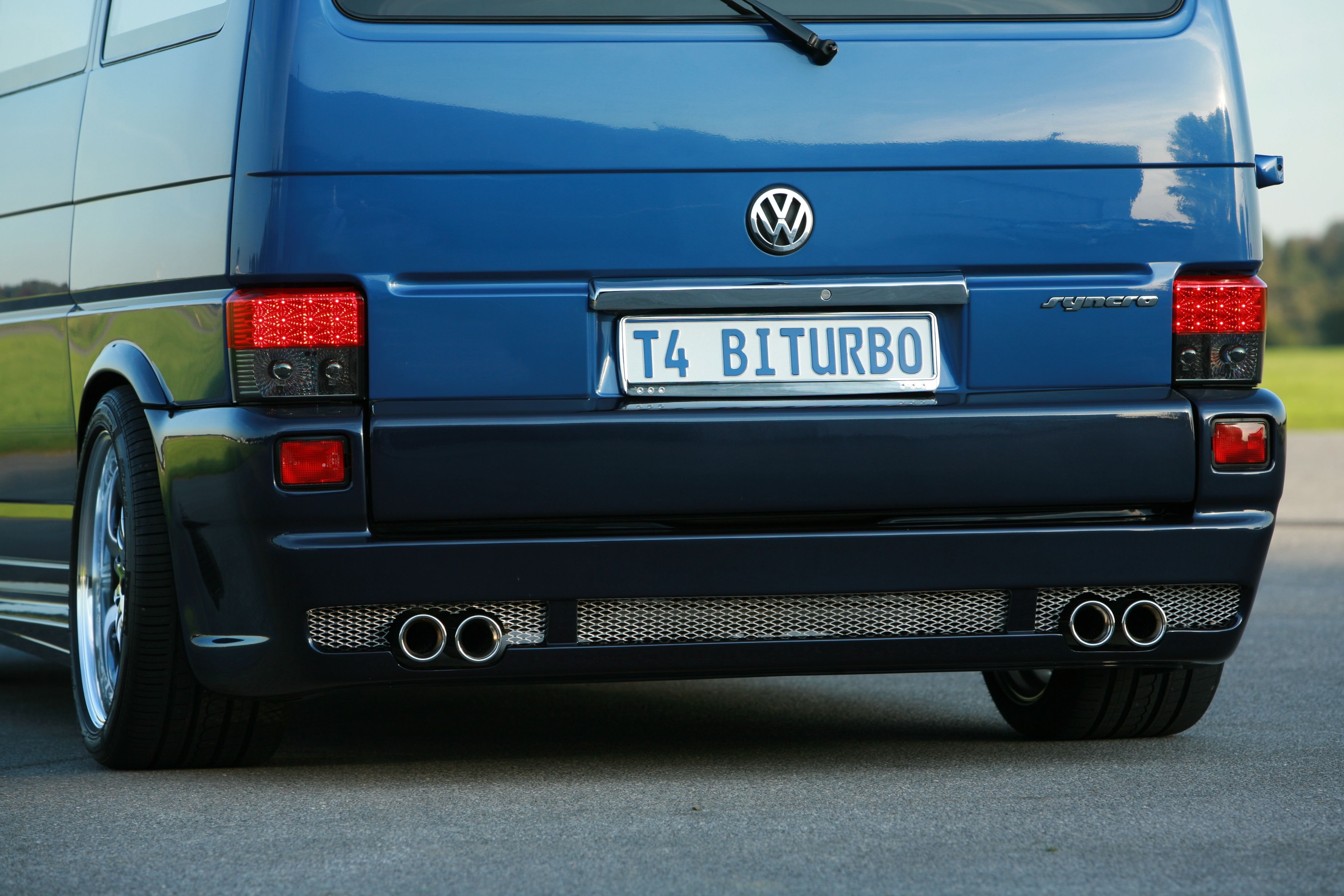 Т4 накладка. Volkswagen Transporter т4 обвесы. Volkswagen t4 Rear. VW t4 Multivan Tuning.