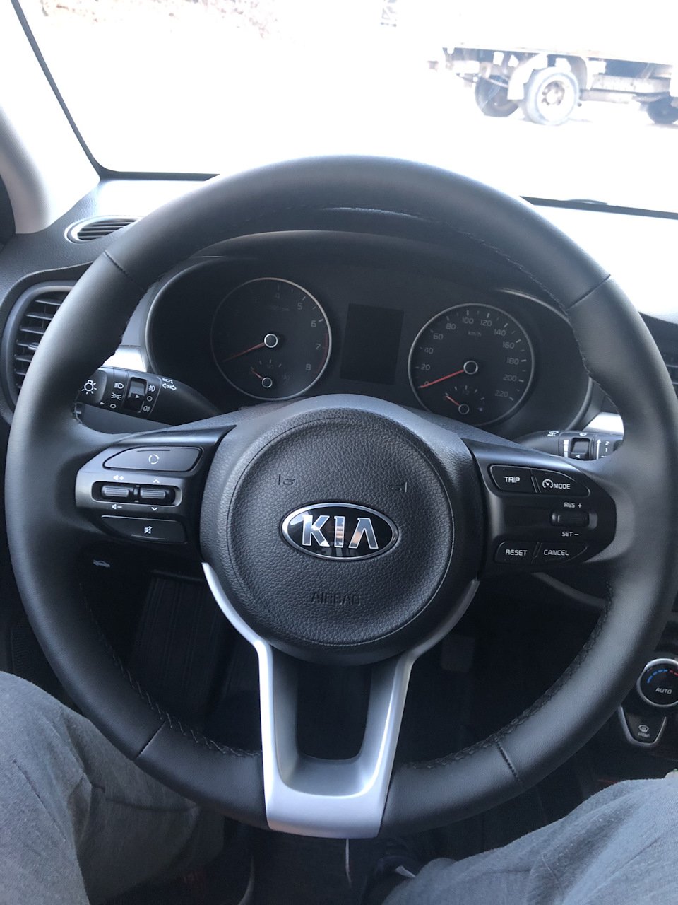 Kia Rio 2018 Comfort руль
