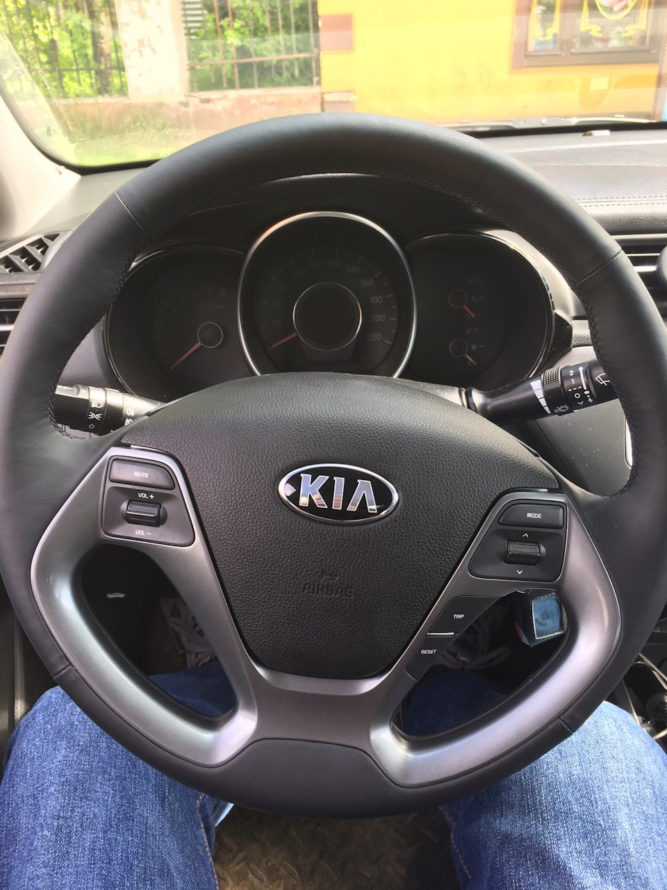 Руль Kia Rio 3