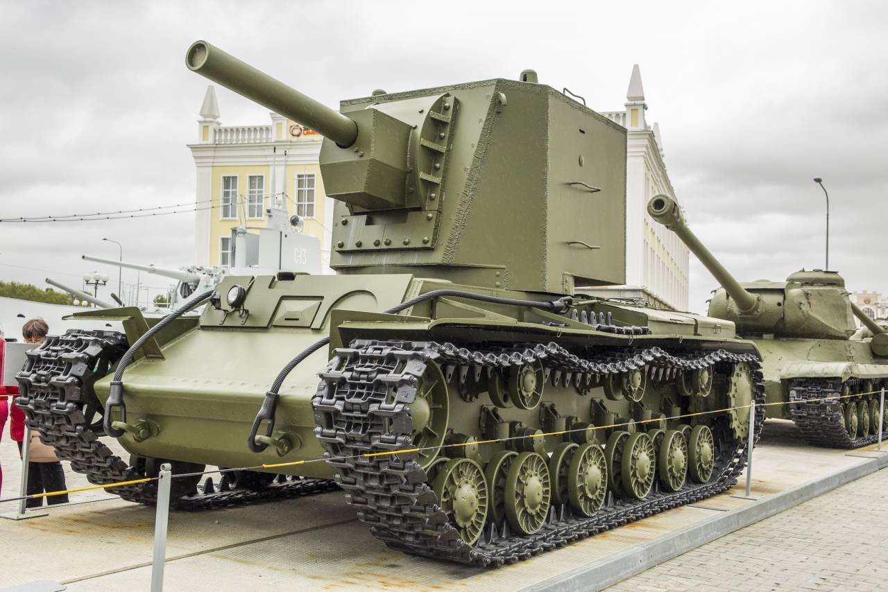 Первый тяжелый танк. Танк кв-1. Тяжелый танк кв-1с. Кв1 танк Википедия. Советский тяжелый танк кв-1.