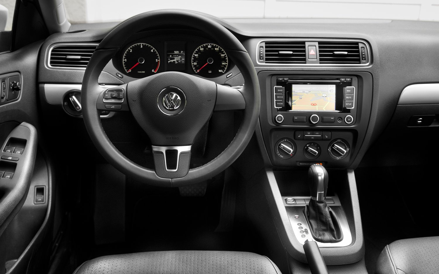 Volkswagen jetta автомат. Фольксваген Джетта 2010 салон. Volkswagen Jetta 2017 Interior. Фольксваген Джетта 2010 год салон. Фольксваген Джетта механика.