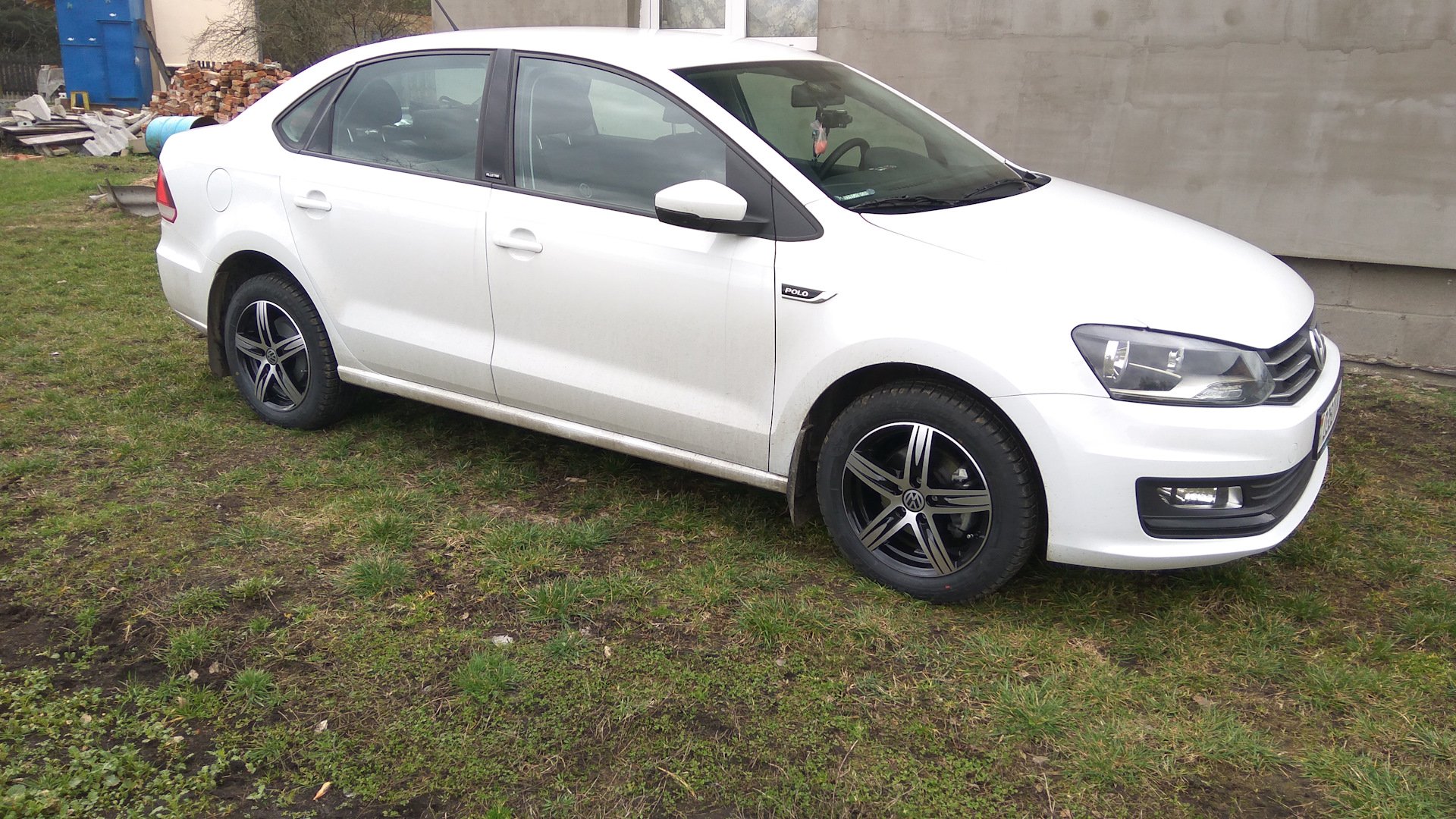 Литье поло седан. КИК поло седан 15. Диски Polo sedan r15. Литые диски VW Polo sedan r15. Volkswagen Polo на литье р15.