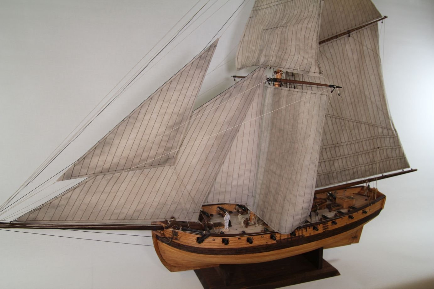 1800 моделей. Куттер le Cerf. Корабль куттер 18 века. Парусный куттер Pegasus. Куттер корабль современный.