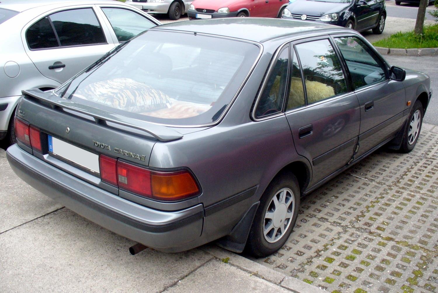 Carina 2. Toyota Carina 2. Toyota Carina II 1990.