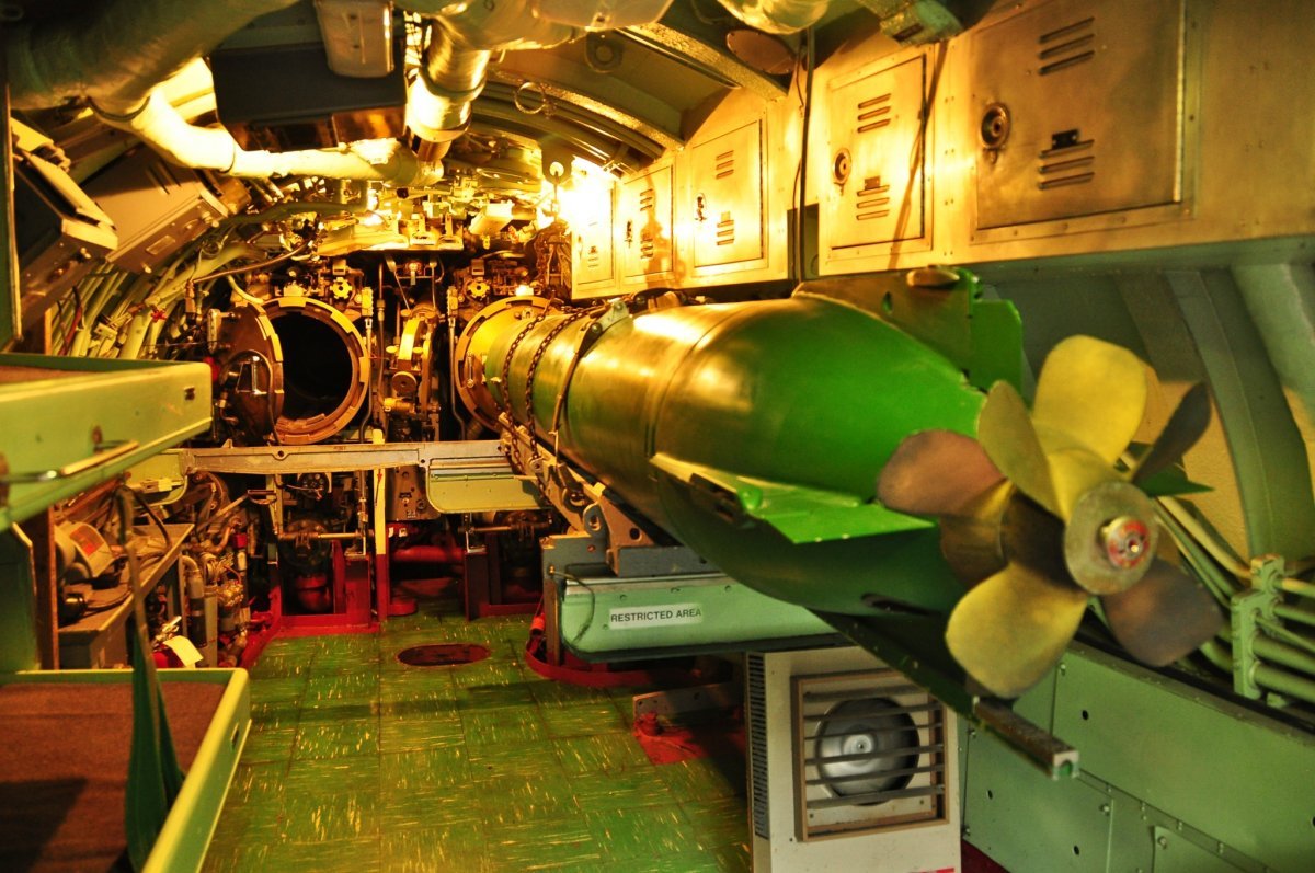Торпедный отсек атомной подводной лодки