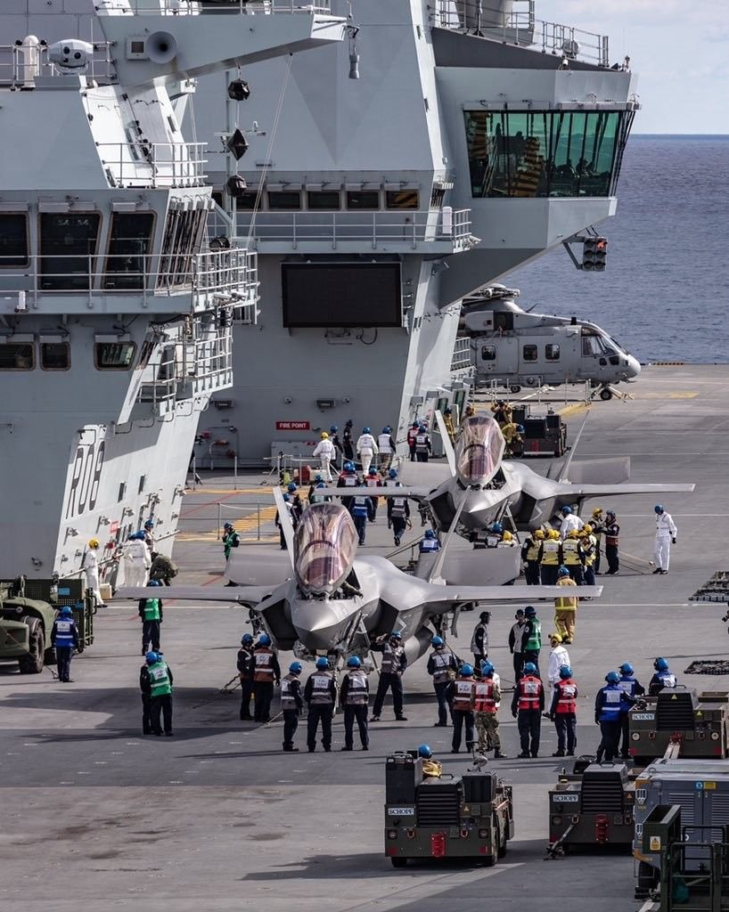 HMS Queen Elizabeth f-35