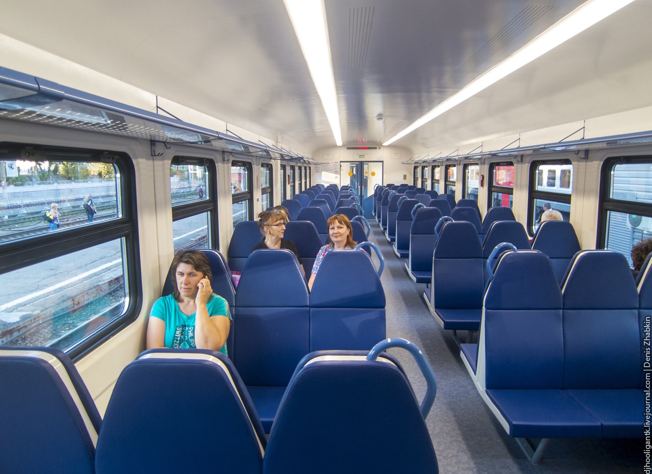 Сидячий вагон в поезде саратов москва