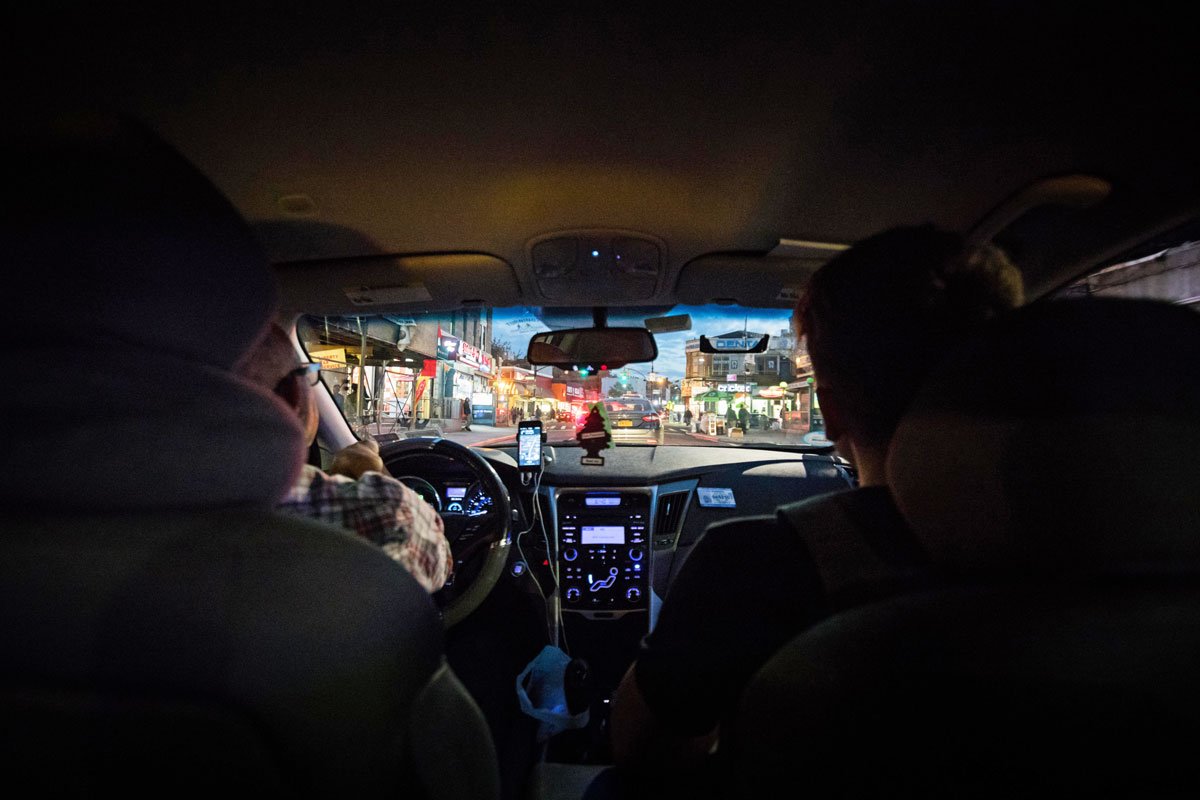 Фото из машины ночью с заднего сиденья