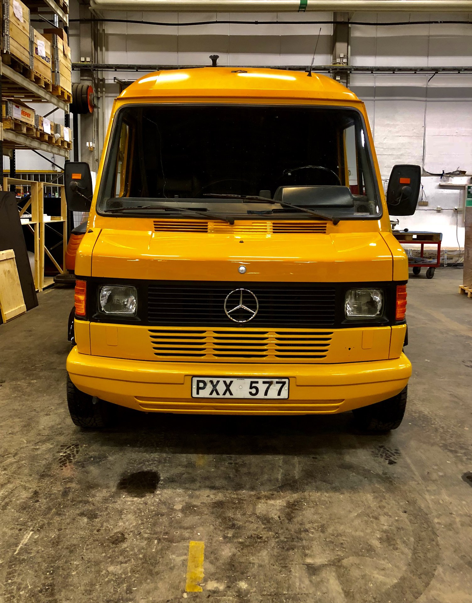 Мерседес т1. Мерседес Бенц т1. Mercedes-Benz t1 208d. Mercedes Benz t1 микроавтобус. Mercedes t1 бортовой.