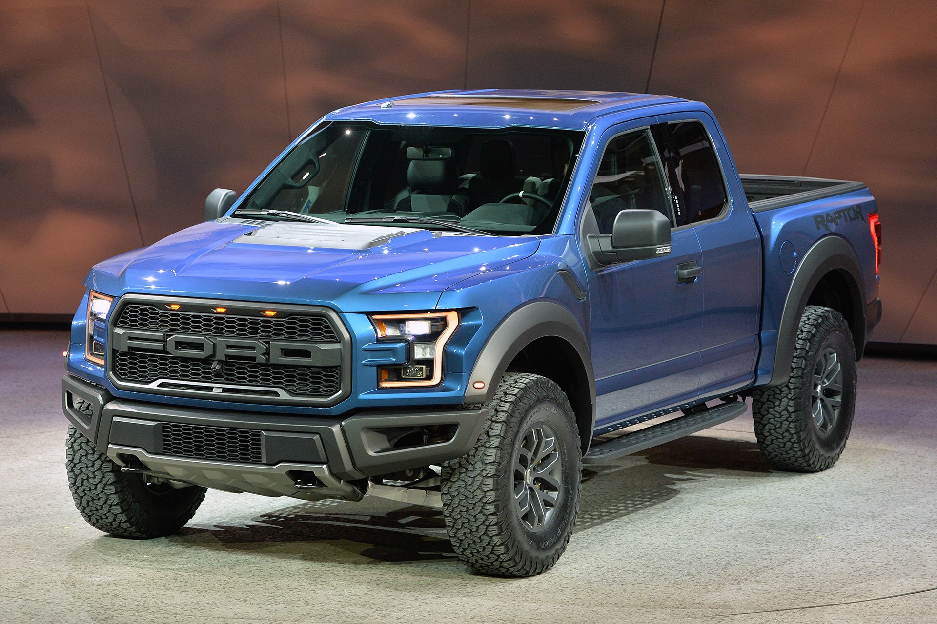 Форд работает. Foe Raptor. F150 Raptor. Пикап Форд Раптор. Новый Форд Раптор 2020.