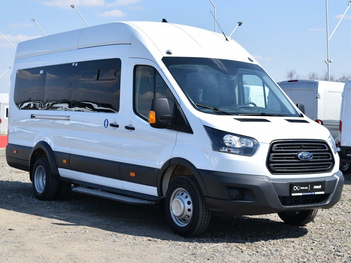 Поколения транзитов. Ford Transit 7. Ford Transit 2019. Ford Transit 7 поколение van фургон. Ford Transit 2 поколение.