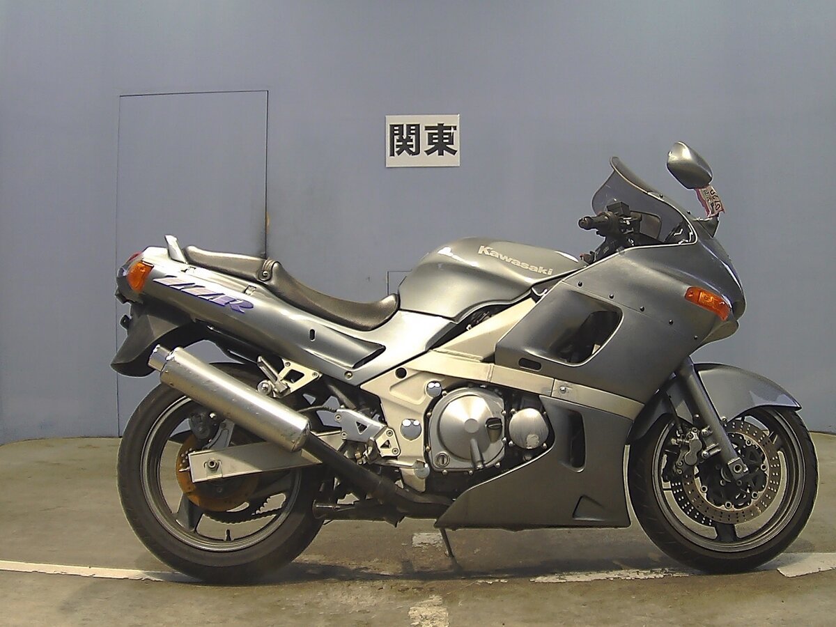 Купить ззр 400. Кавасаки ZZR 400. Kawasaki ZZR 400 2. Kawasaki ZZR 400. Кавасаки ZZR 400 2.