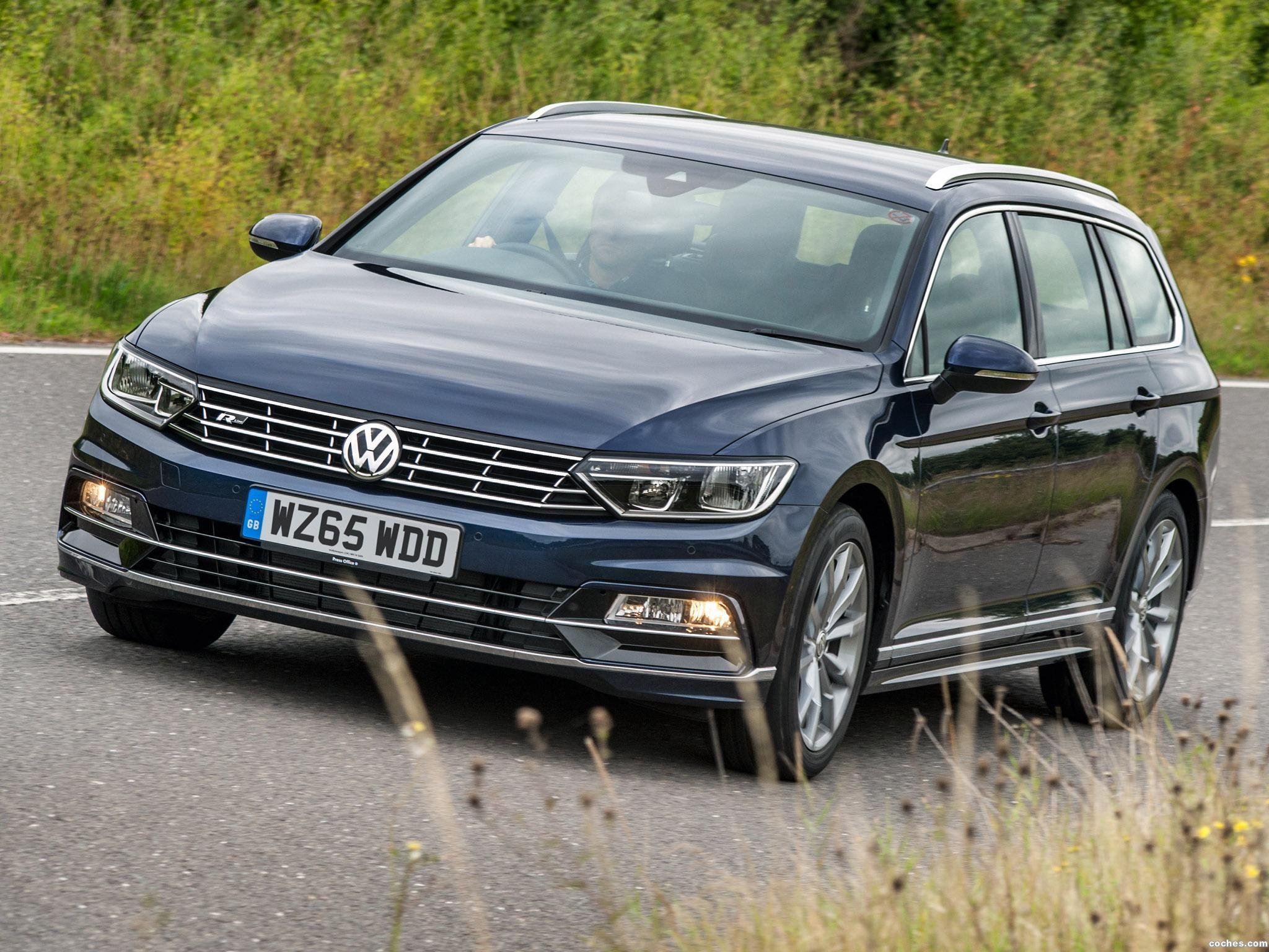 Passat tdi. Фольксваген Пассат б8. Фольксваген в8 универсал. Пассат в8 универсал. Пассат б8 р лайн.