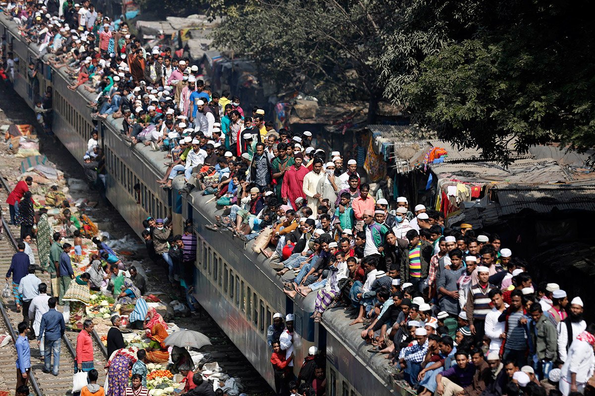 Переполненные поезда в индии фото