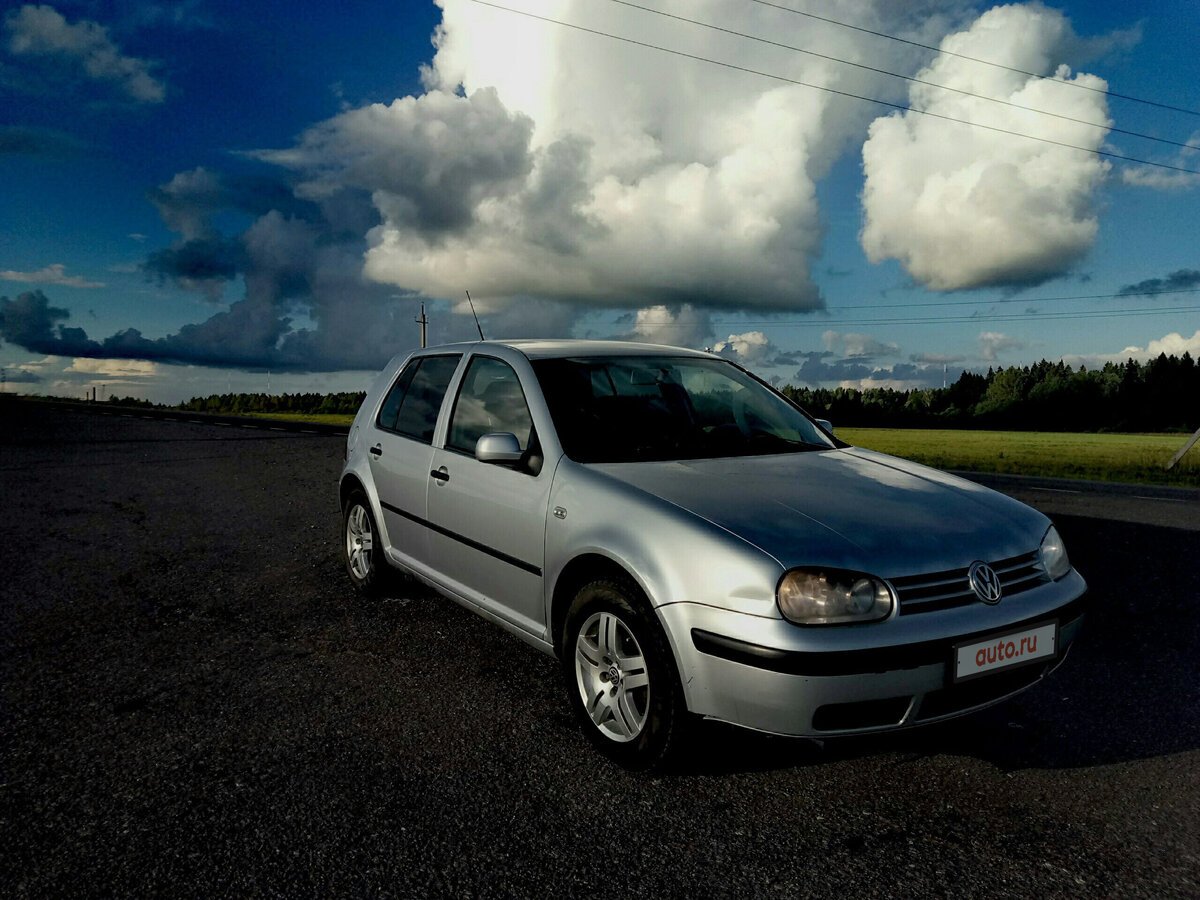 Фольксваген гольф 4 хэтчбек. Фольксваген гольф 2001. VW Golf 4 2001. Гольф 4 серебристый. Гольф 4 1.4.