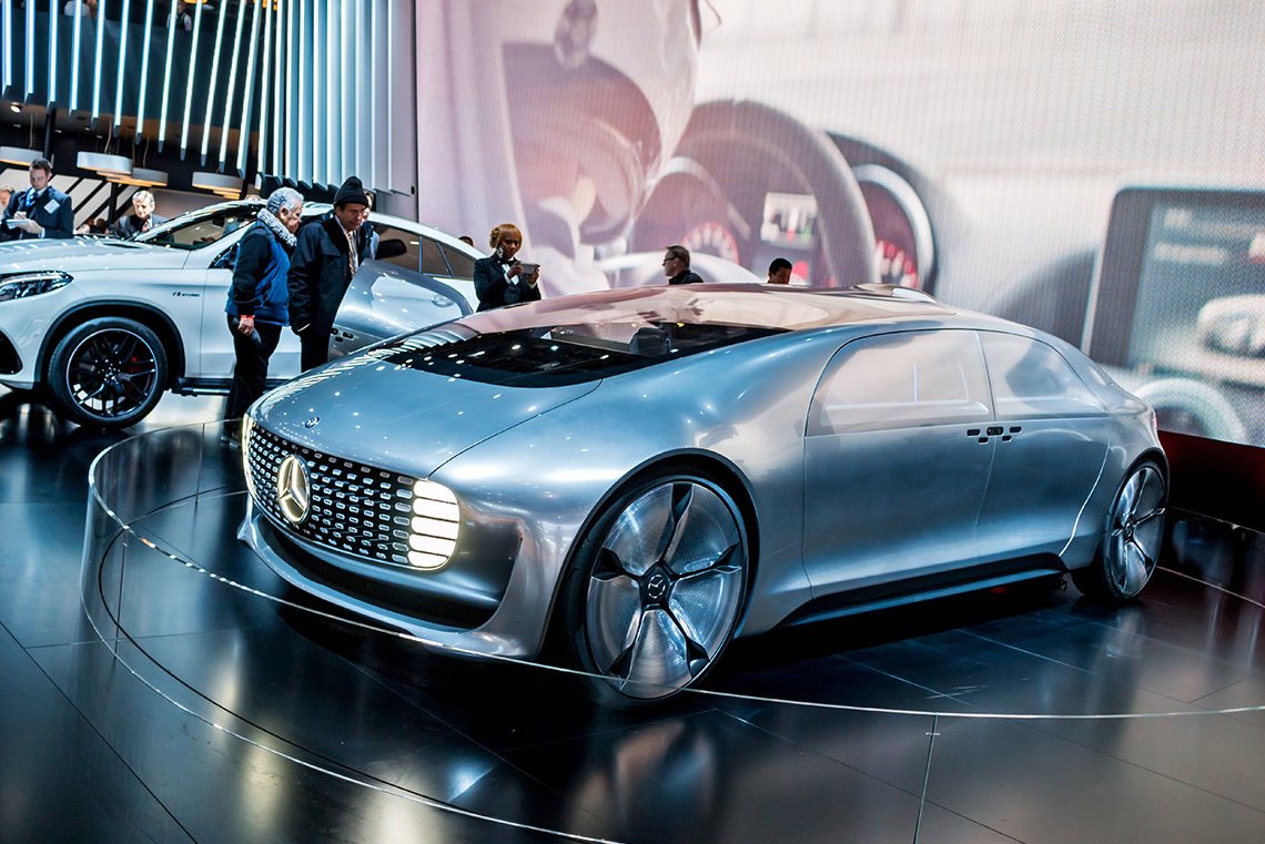 Машины 2026. Mercedes f015. Mercedes-Benz f 015 Luxury in Motion. Мерседес 2026. Мерседес будущего.