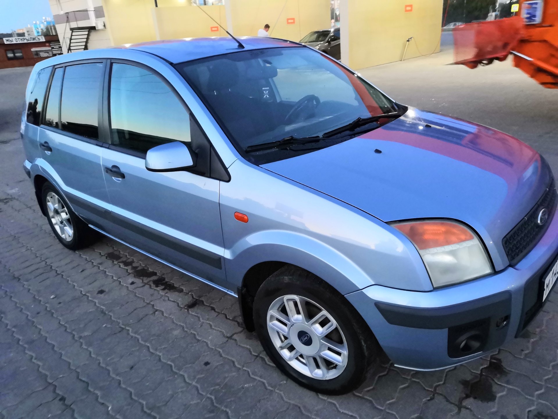 Форд фьюжн 1.4. Форд Фьюжн 1.4 2006 года. Форд Фьюжн 1.4 Пермский край. Ford Fusion Smoke. Форд Фьюжн 1.4 робот возможность транспортировки.