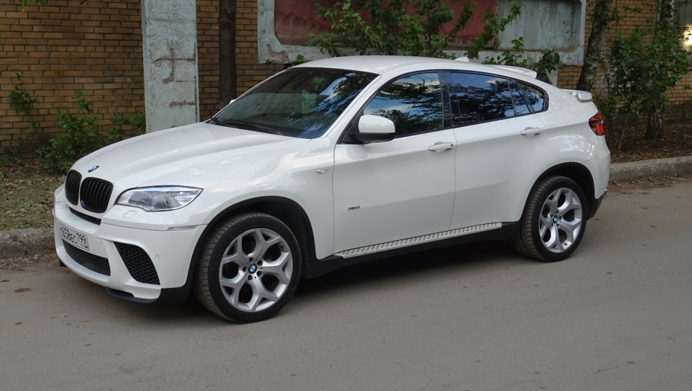 BMW x6 e71 белый