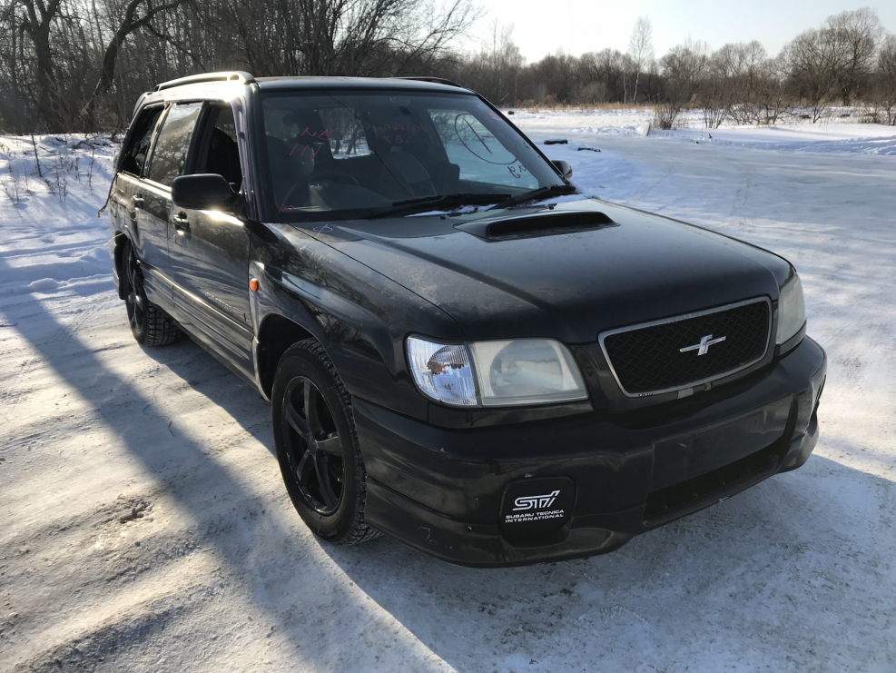 Subaru Forester 2000 STI черный