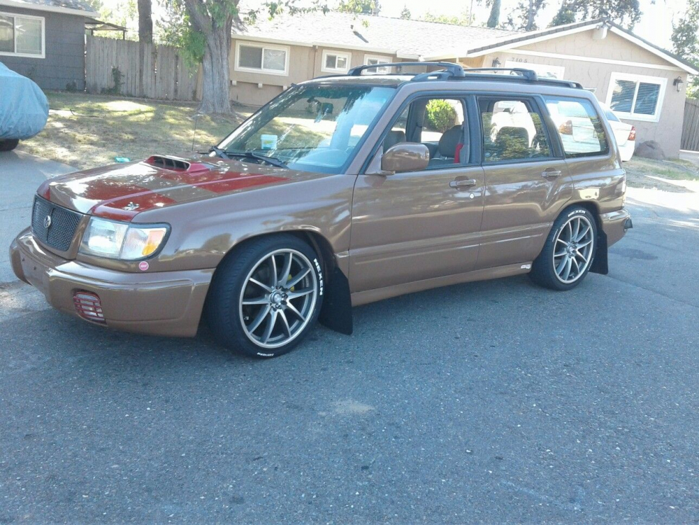Subaru Forester sf5 зеленый