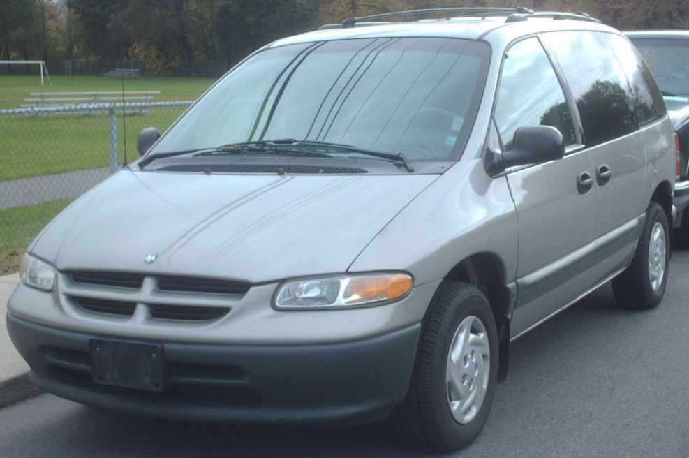 Dodge Caravan 3