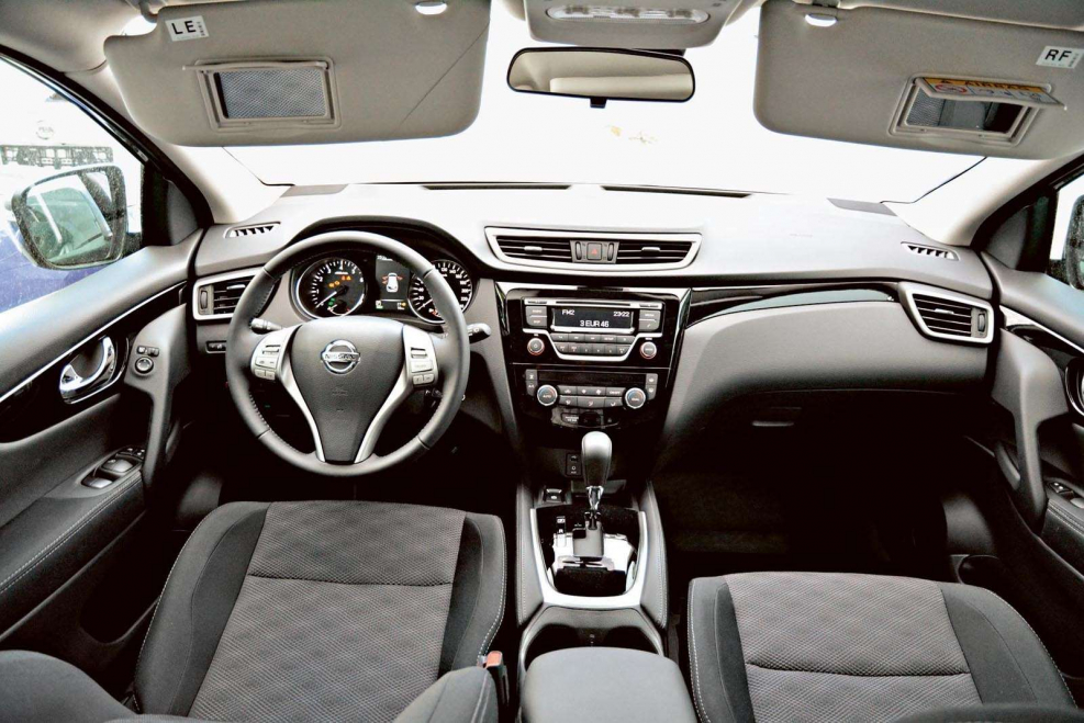 Nissan Qashqai se салон