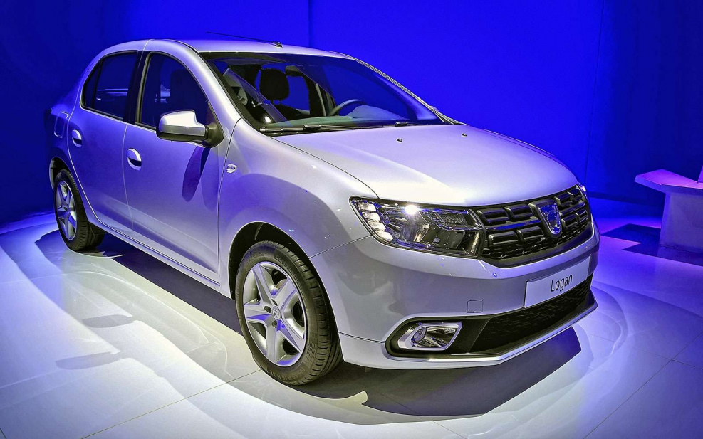 Renault Logan II 2012 —