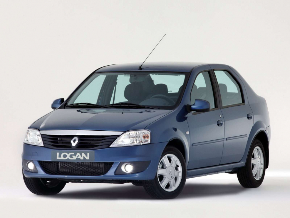 Машинка Renault Logan