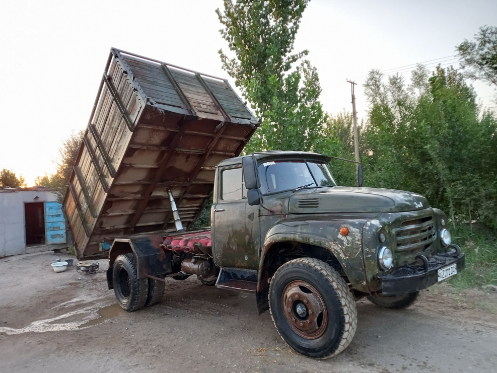 ГАЗ 14 седан