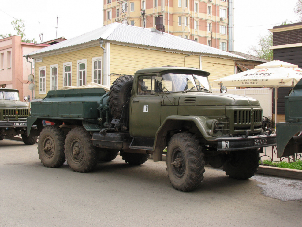 ЗИЛ 111