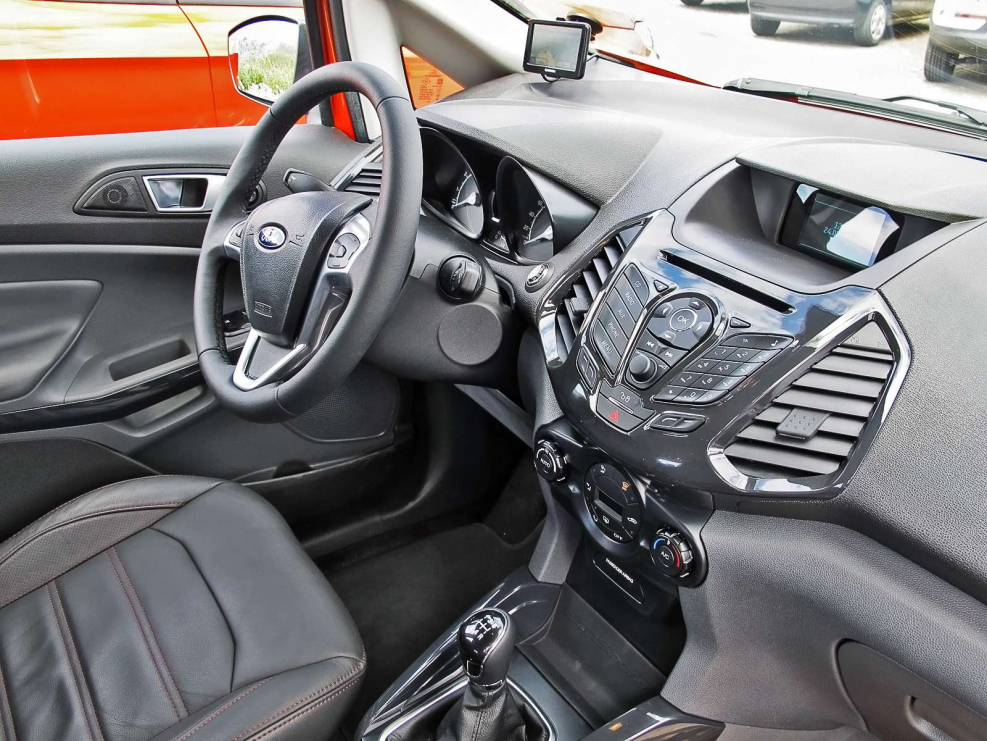 Ford ECOSPORT 2017 салон