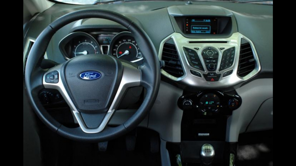 Ford ECOSPORT 2014 салон