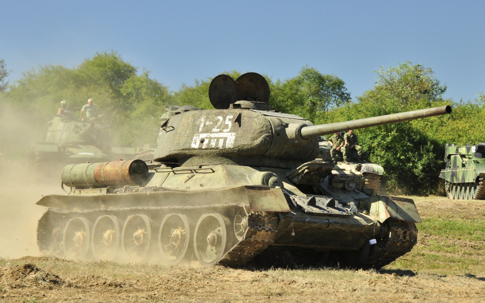 Танк т-34-85