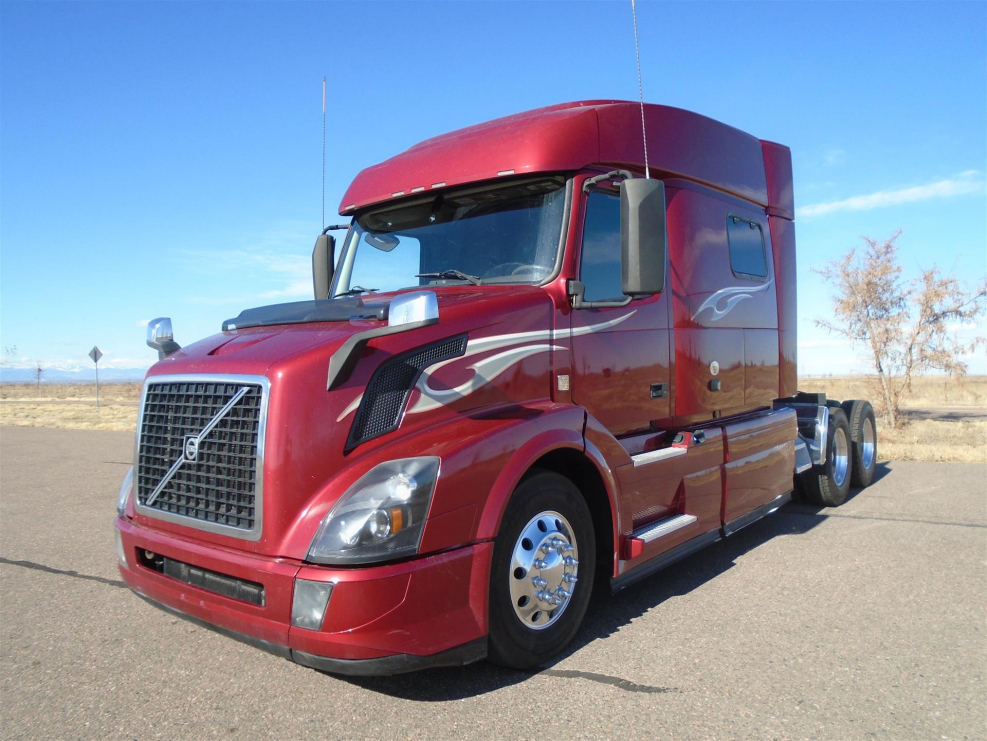 Volvo VNL 860