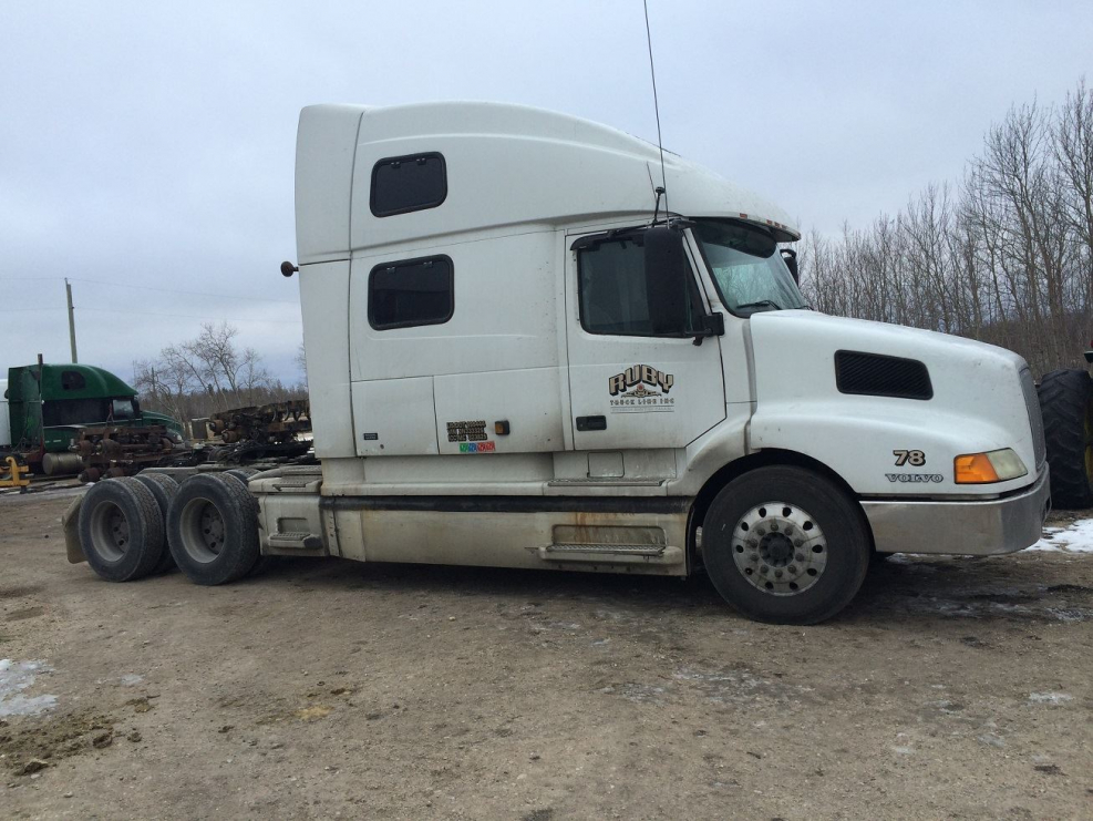 Volvo VNL 850 2000