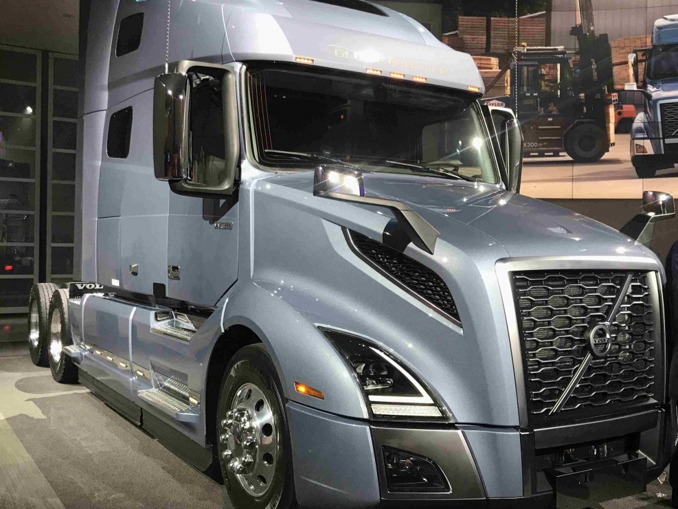 Volvo VNL 780 2018