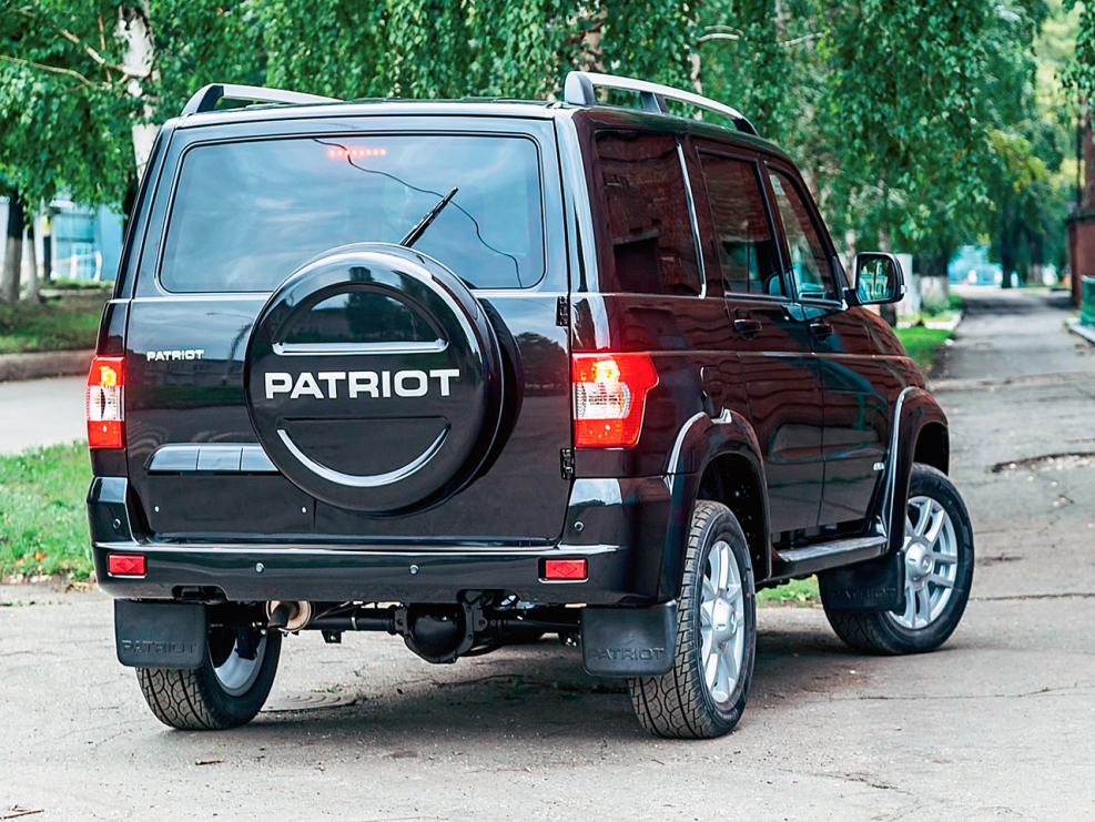 УАЗ-3163 Patriot сзади