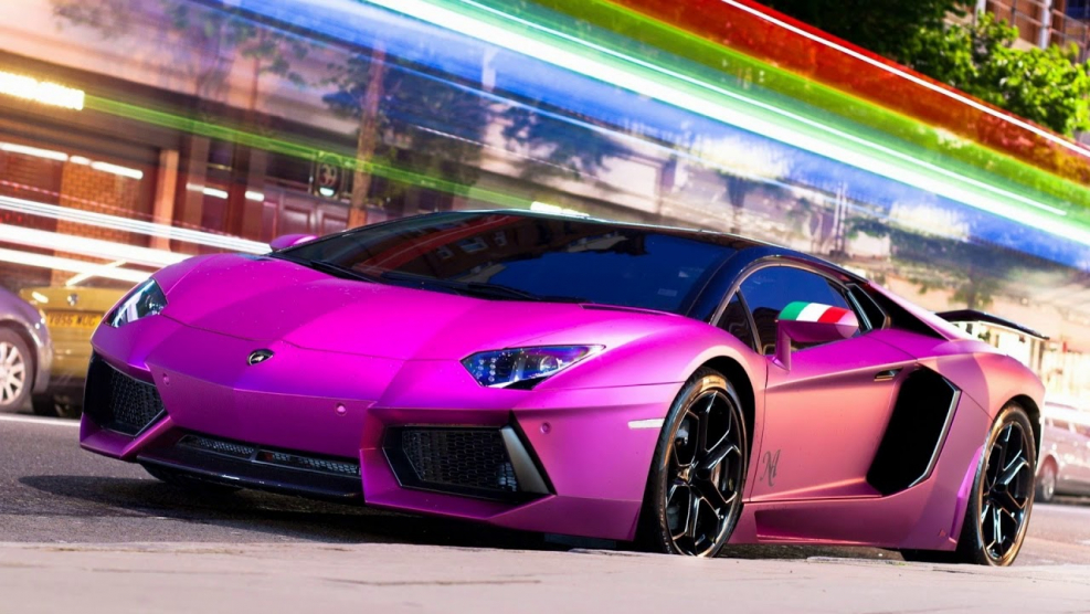 Lamborghini Aventador фиолетовый 2020